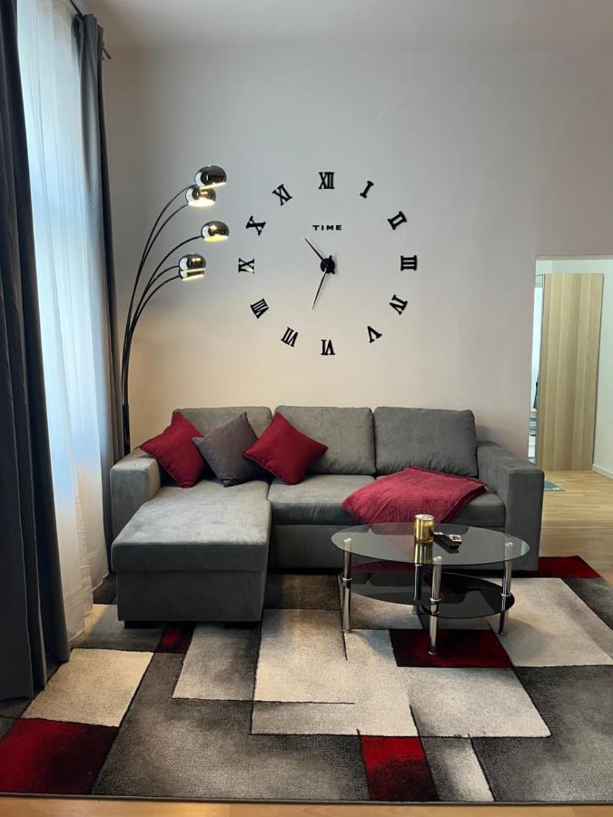 Spacious & Deluxe Big Apartment Near Prater Viena Exterior foto